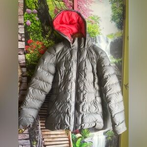 North Face heather grey and pink down puffer jacket with hood size SMALL